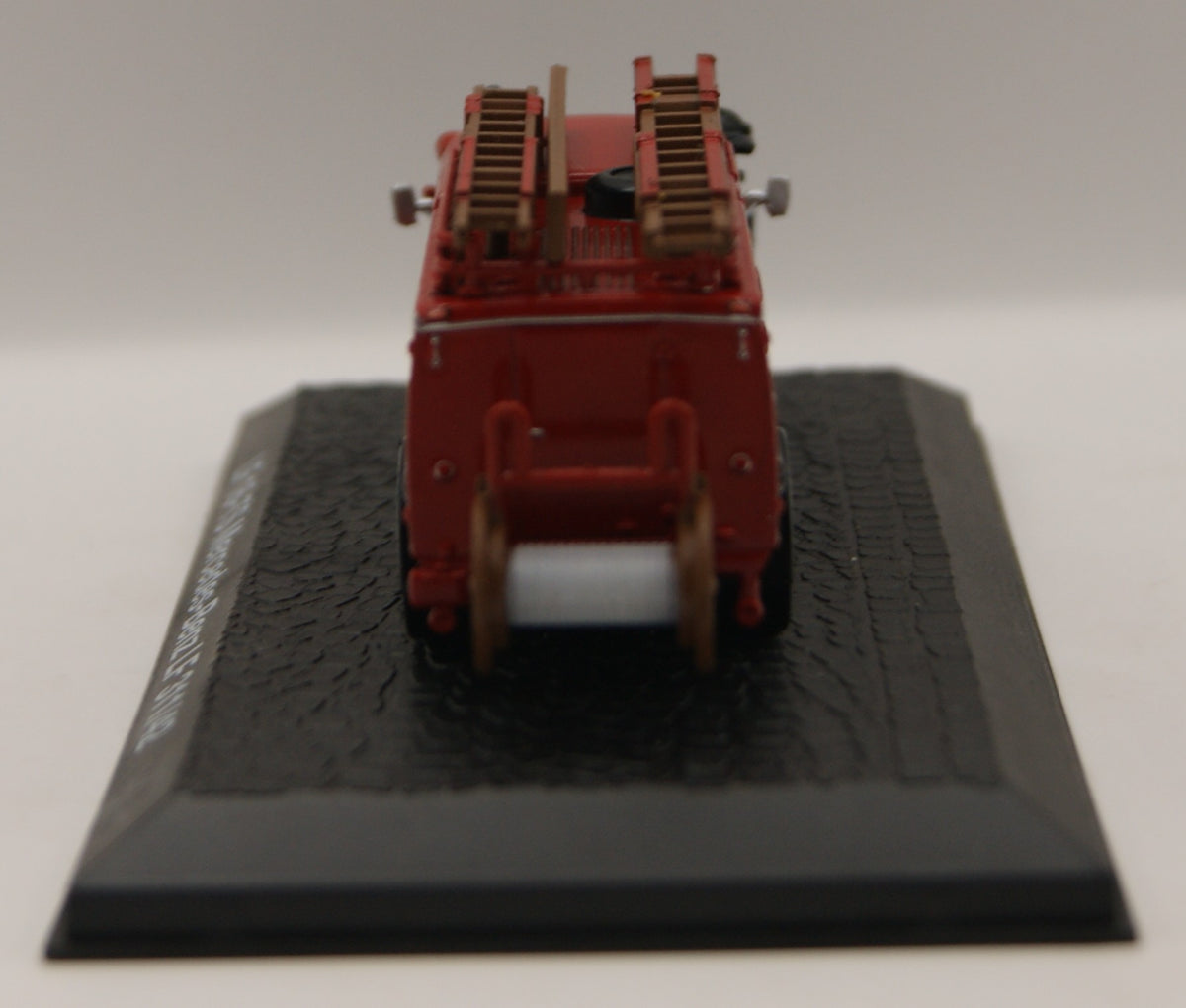 Atlas Mercedes-Benz LF 311/42 LF 16-TS Feuerwehr Löschfahrzeug 1:72