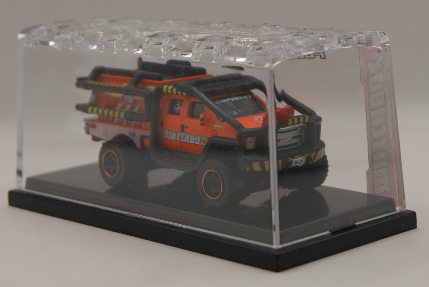 Matchbox Superfast Ford F-350 Super Duty Superlift – SEMA 2011 – Thailand – Box
