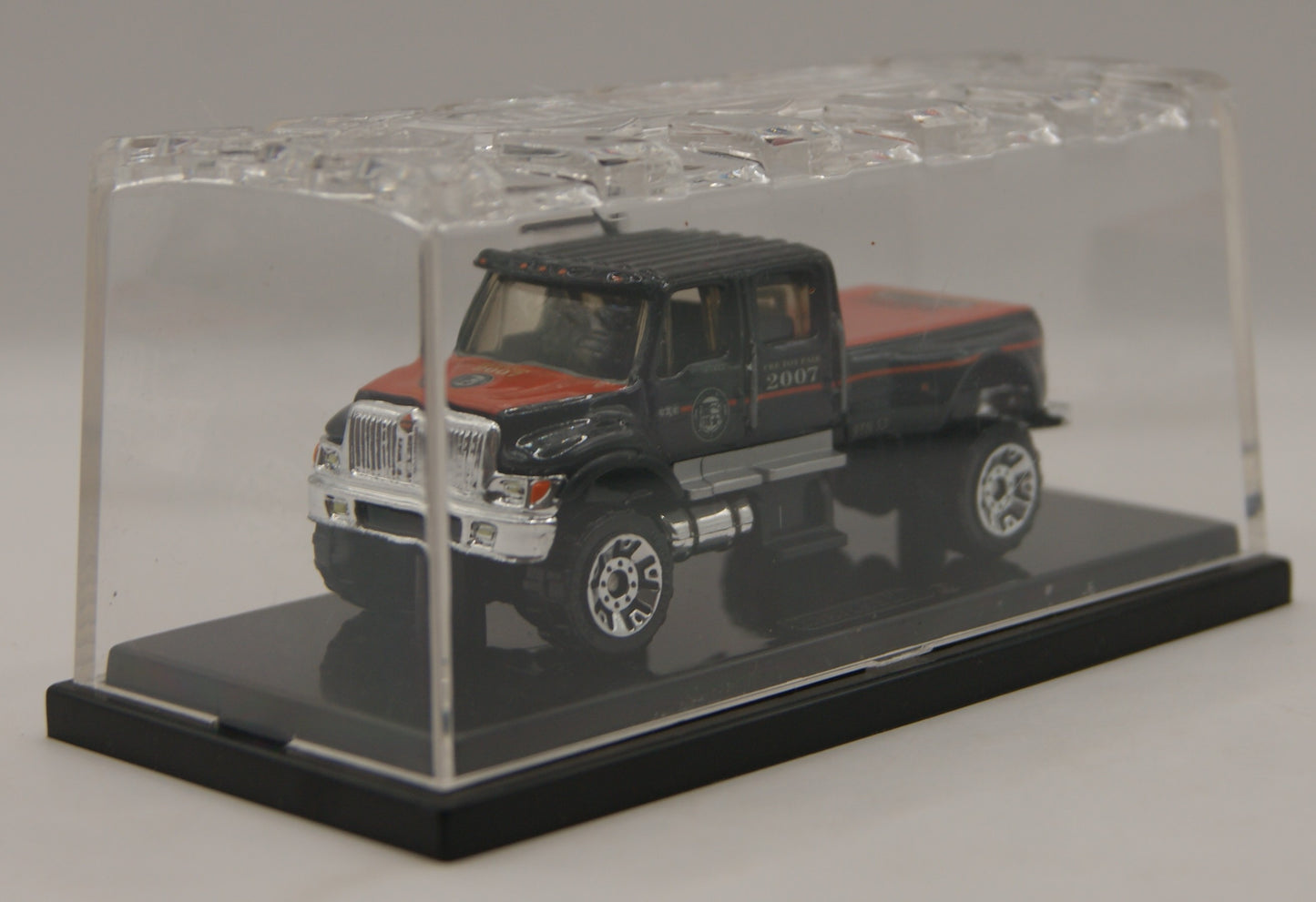 Matchbox Superfast International CXT Truck schwarz-orange – 2007 Pre Toy Fair RAR