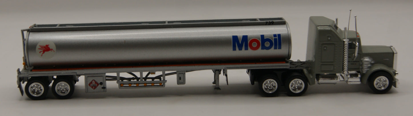 Matchbox Collectibles Kenworth W900 Mobil Tanker CCY12-M 1:100