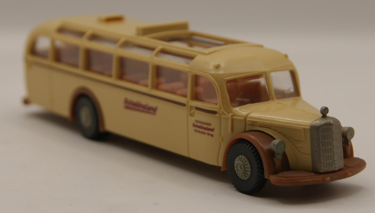 Brekina 5130 Mercedes-Benz O 5000 Schauinsland Reisebus H0 1:87