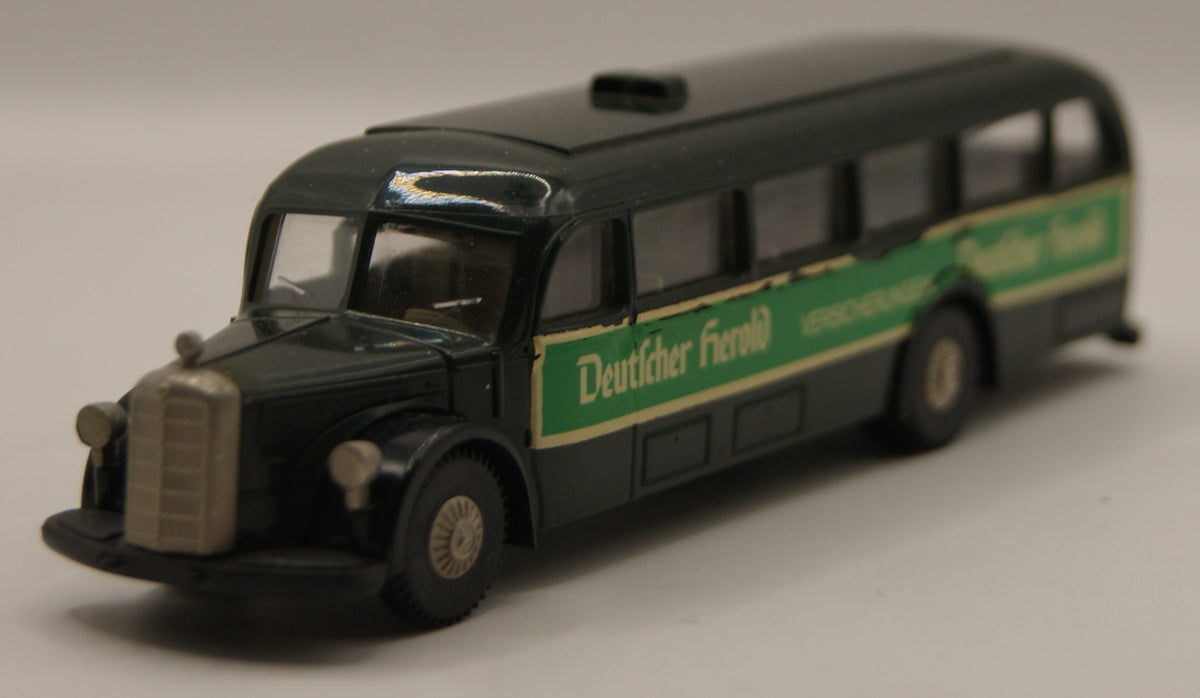 Brekina Mercedes-Benz O 5000 Deutscher Herold Versicherungen Bus H0 1:87