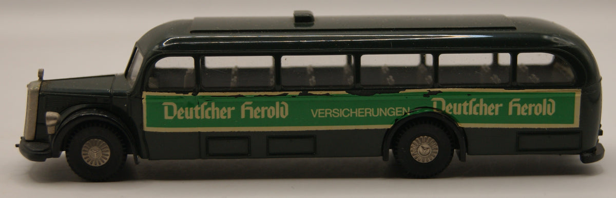 Brekina Mercedes-Benz O 5000 Deutscher Herold Versicherungen Bus H0 1:87