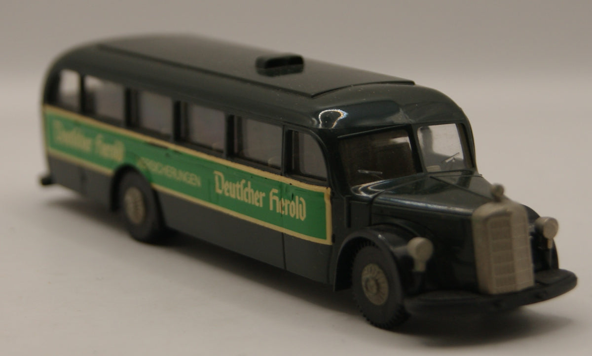 Brekina Mercedes-Benz O 5000 Deutscher Herold Versicherungen Bus H0 1:87