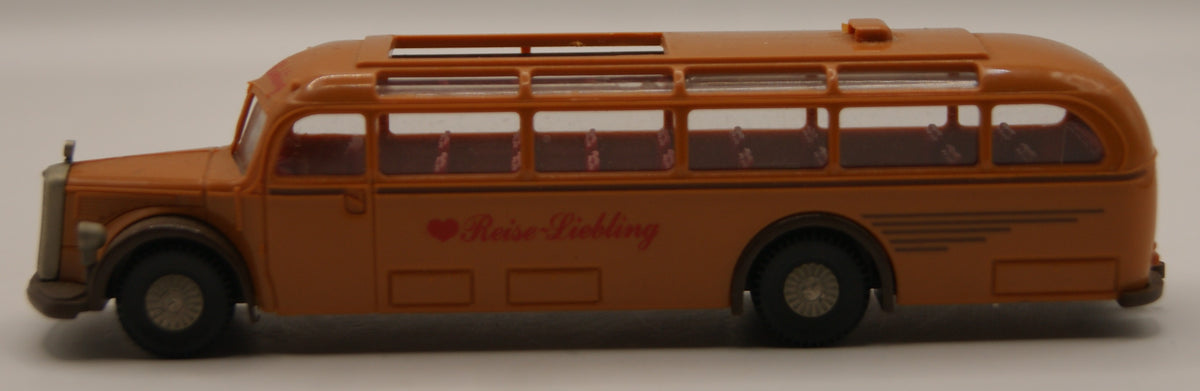 Brekina Mercedes-Benz O 5000 Reise-Liebling Reisebus braungelb H0 1:87