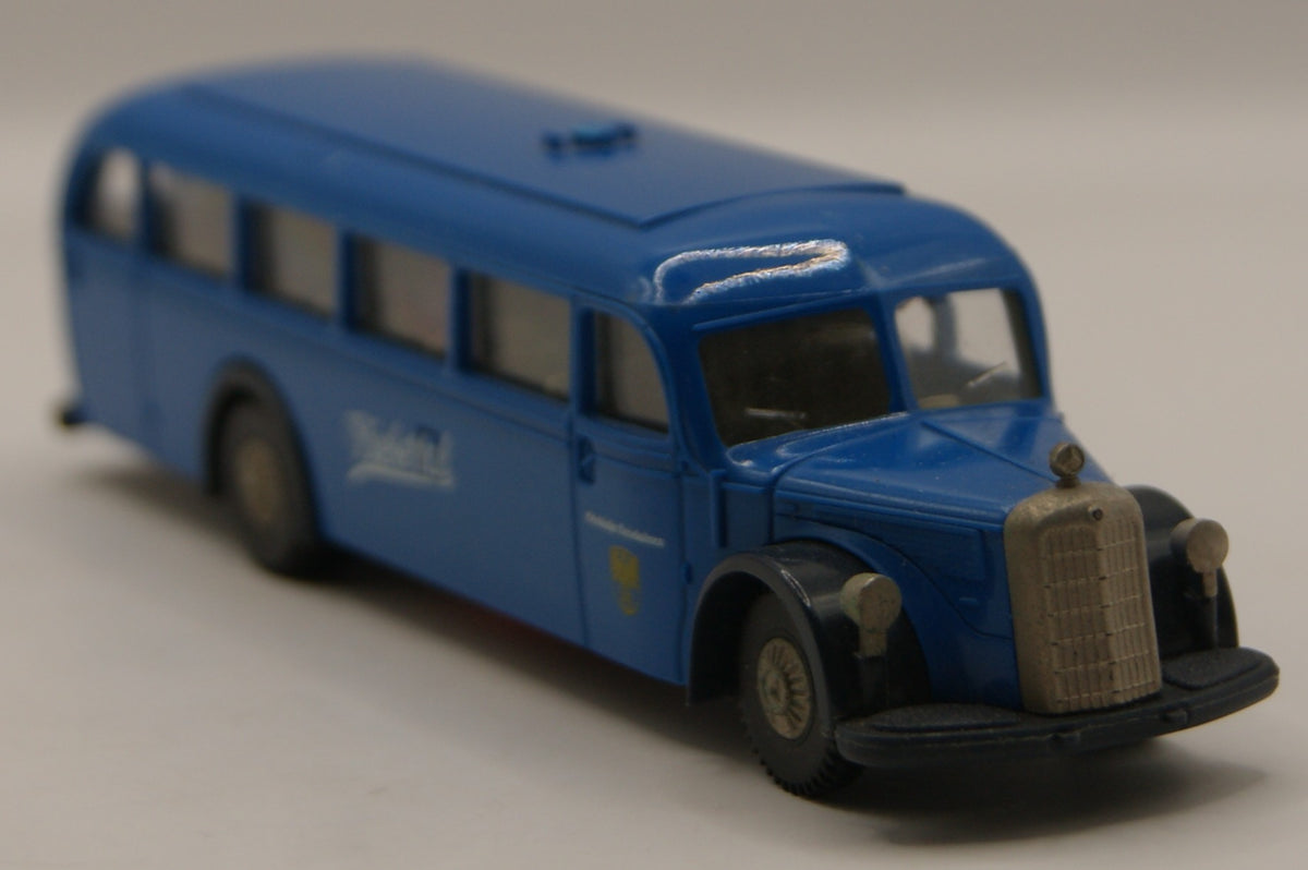 Brekina 5030 Mercedes-Benz O 5000 Reisebus Biebertal blau H0 1:87