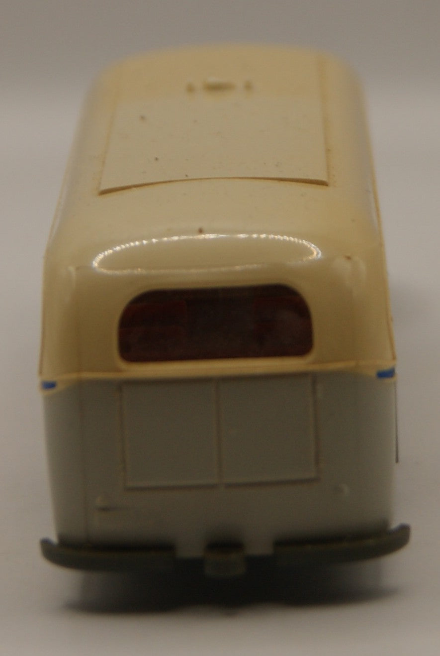 Brekina 5041 Mercedes-Benz O 5000 AEG Lavamat Reisebus H0 1:87