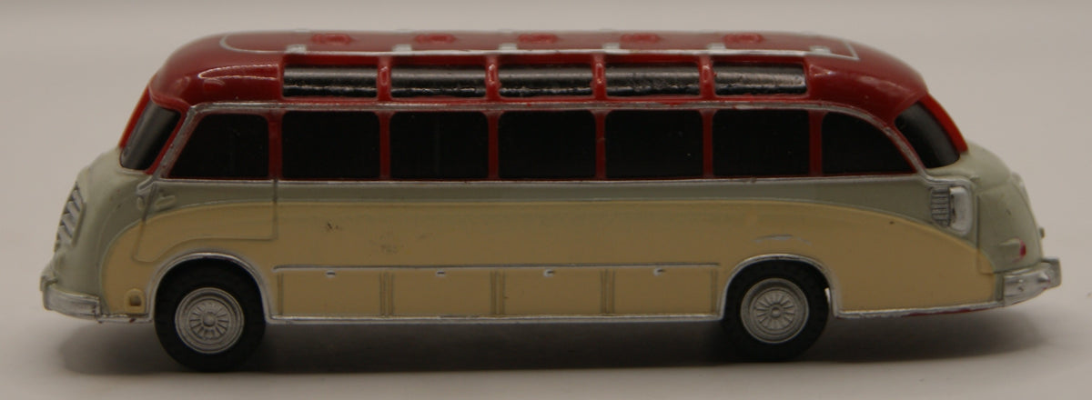 H0 1:87 Oldtimer Reisebus Omnibus creme rot Modellbus Klassiker