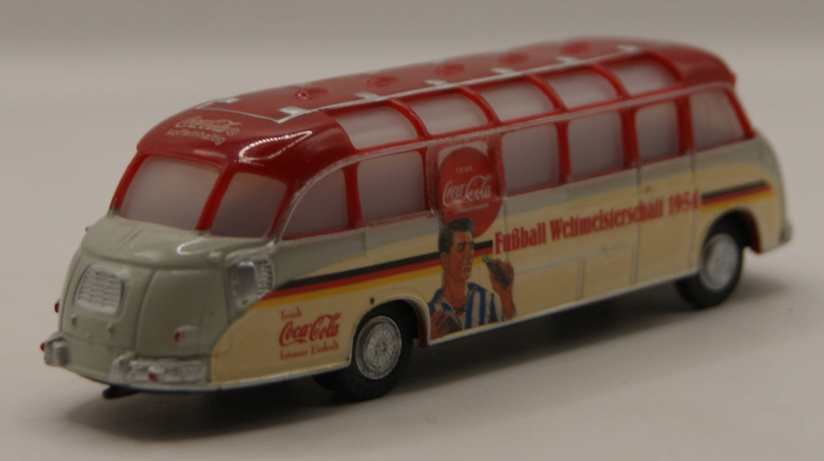 H0 1:87 Oldtimer Reisebus Coca-Cola Fußball WM 1954 Modellbus