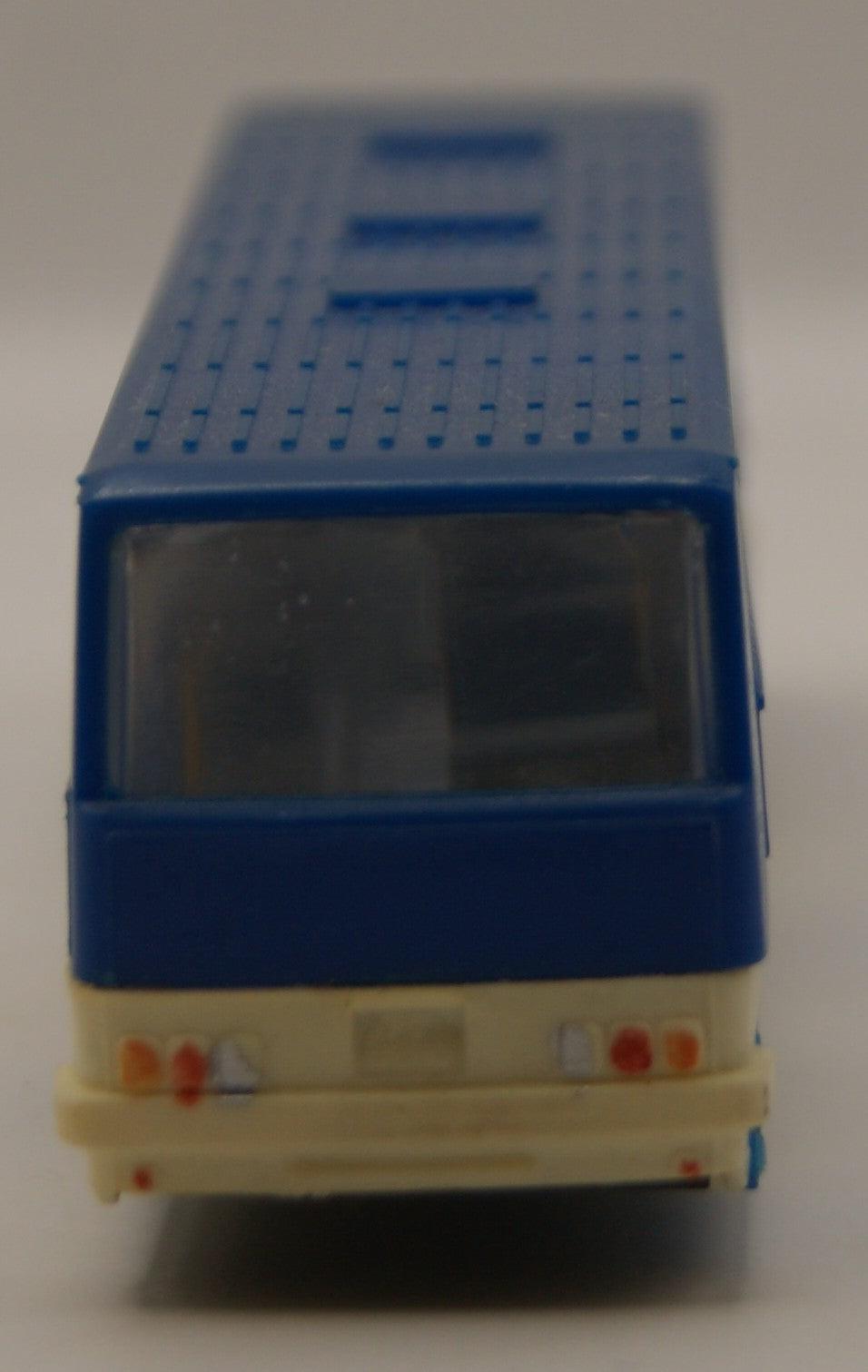 Ikarus 260 Stadtbus H0 1:87 blau creme DDR Modellbus ohne OVP
