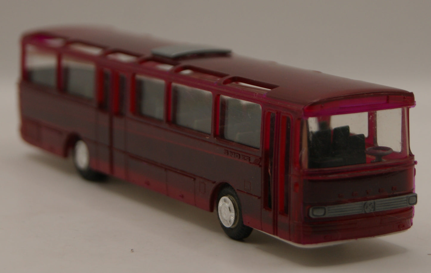 Stettnisch IMU Setra S 140 ES H0 1:87 transparent rot Reisebus Modellbus