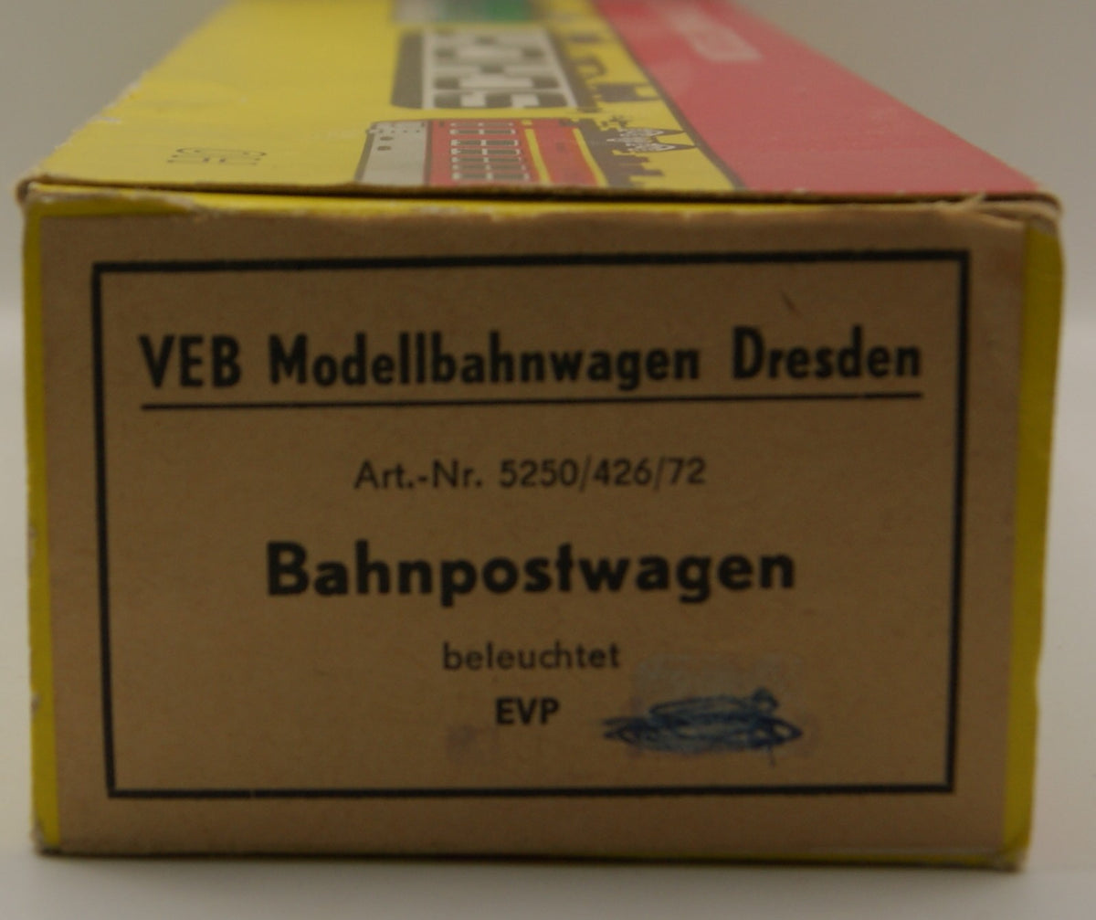 Schicht 426/66 DR Schnellzugwagen 1. Klasse Ame H0 1:87 beleuchtet