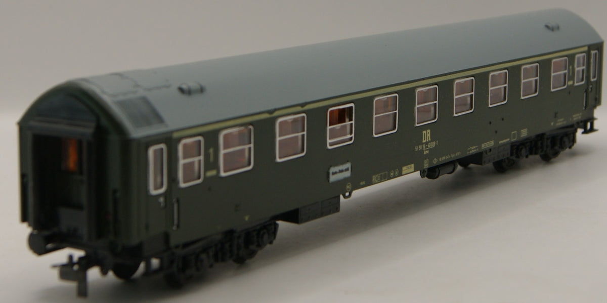Schicht 426/66 DR Schnellzugwagen 1. Klasse Ame H0 1:87 beleuchtet