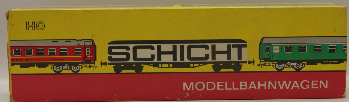 Schicht 426/50 DR Reisezugwagen B4ge 2. Klasse beleuchtet H0 1:87