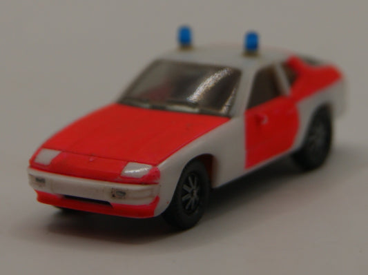 Herpa Porsche 924 Notarzt Rettungsdienst weiß rot 2 Blaulichter H0 1:87 lose