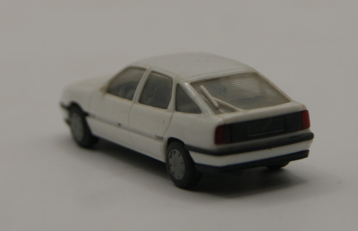 Herpa Opel Vectra A Fließheck weiß 1:87 H0 Modellauto