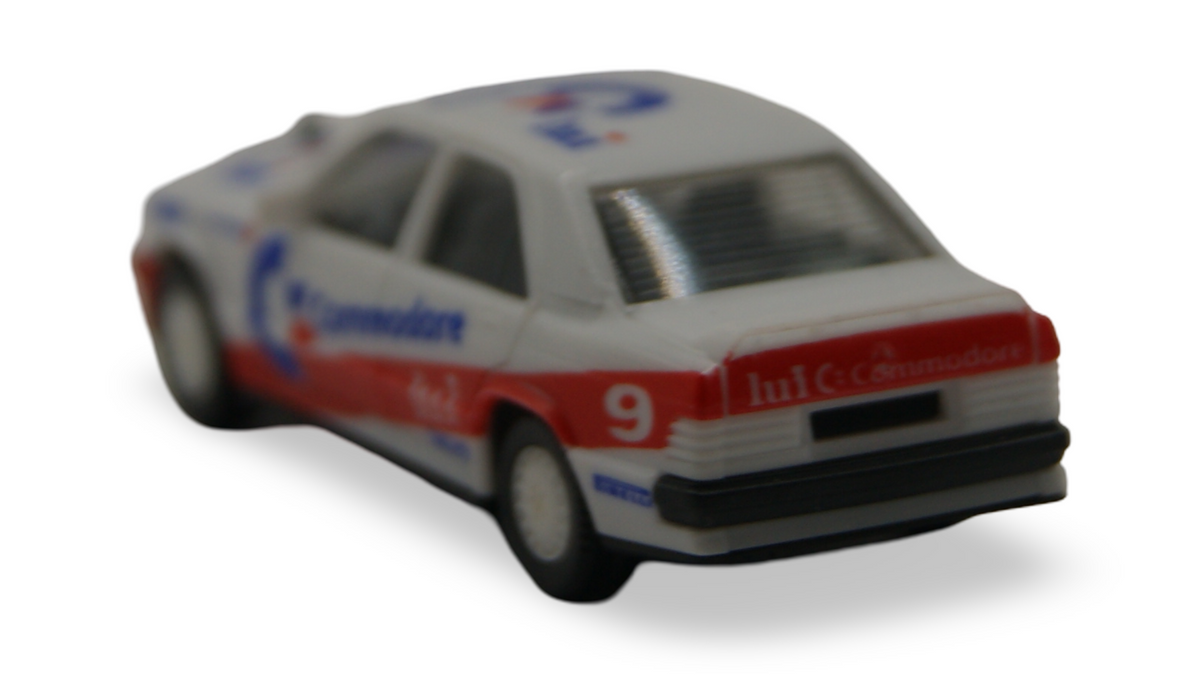 Herpa Mercedes-Benz 190 E 2.3-16 DTM Commodore hui Nr. 9 1:87 H0