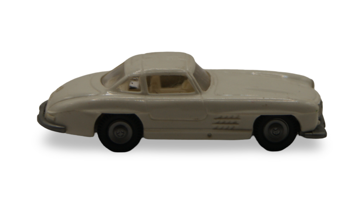 Praline Mercedes-Benz 300 SL Flügeltürer Weiß 1:87 H0