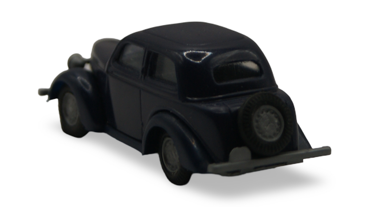 Praliné Ford Eifel Limousine Dunkelblau 1:87 H0