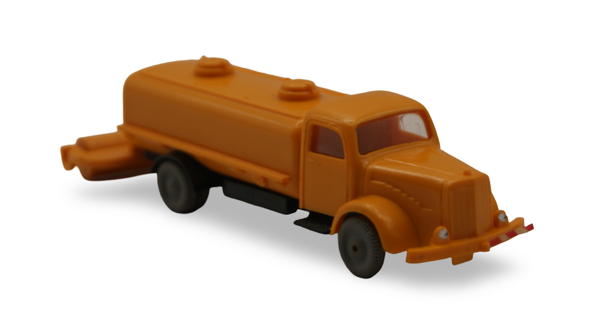 IMU Replika Mercedes-Benz L 5000 Sprengwagen mit Walze Orange 1:87 H0