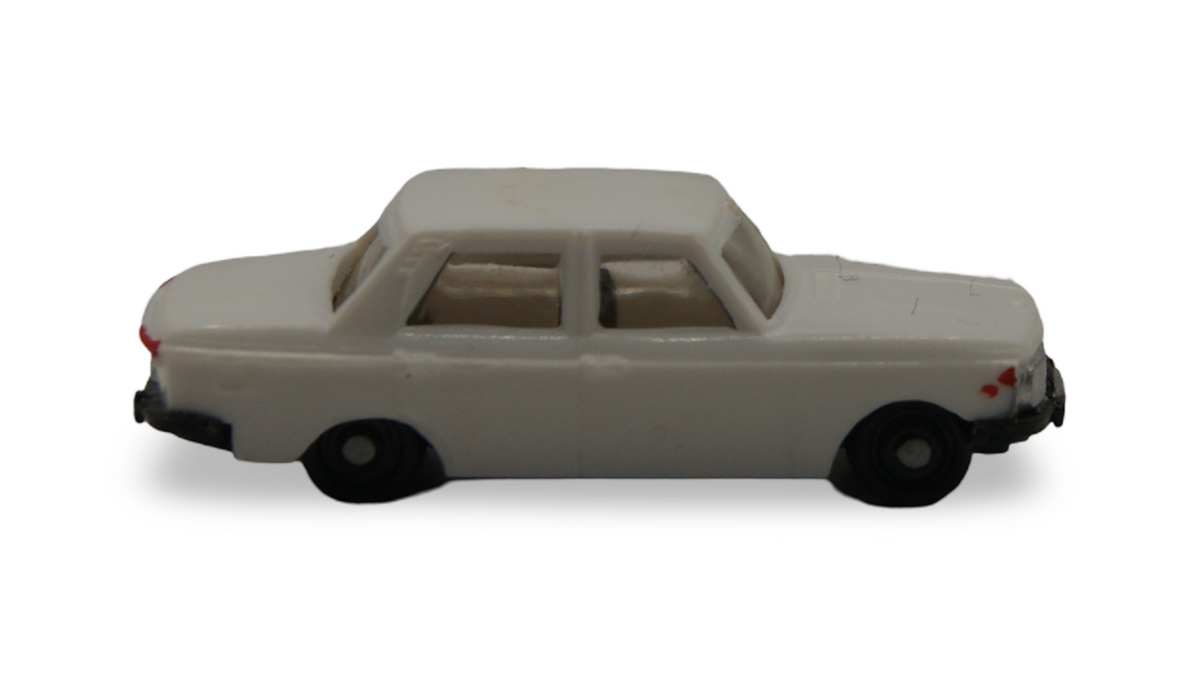 MK Modellkonstrukt Wartburg 353 Limousine Weiß DDR 1:87 H0