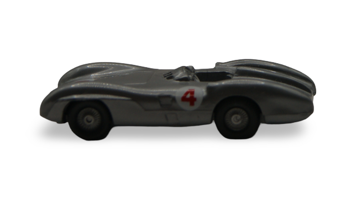 Wiking Mercedes-Benz Silberpfeil Rennwagen #4 1:87 H0 silber