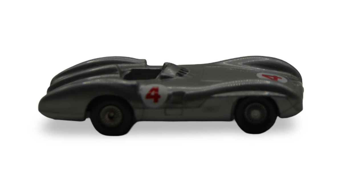 Wiking Mercedes-Benz Silberpfeil Rennwagen #4 1:87 H0 silber