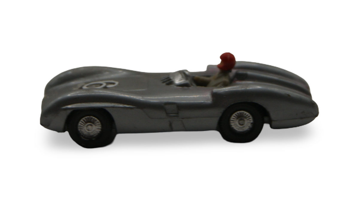 Wiking Mercedes-Benz Silberpfeil Rennwagen #6 1:87 H0 mit Fahrer