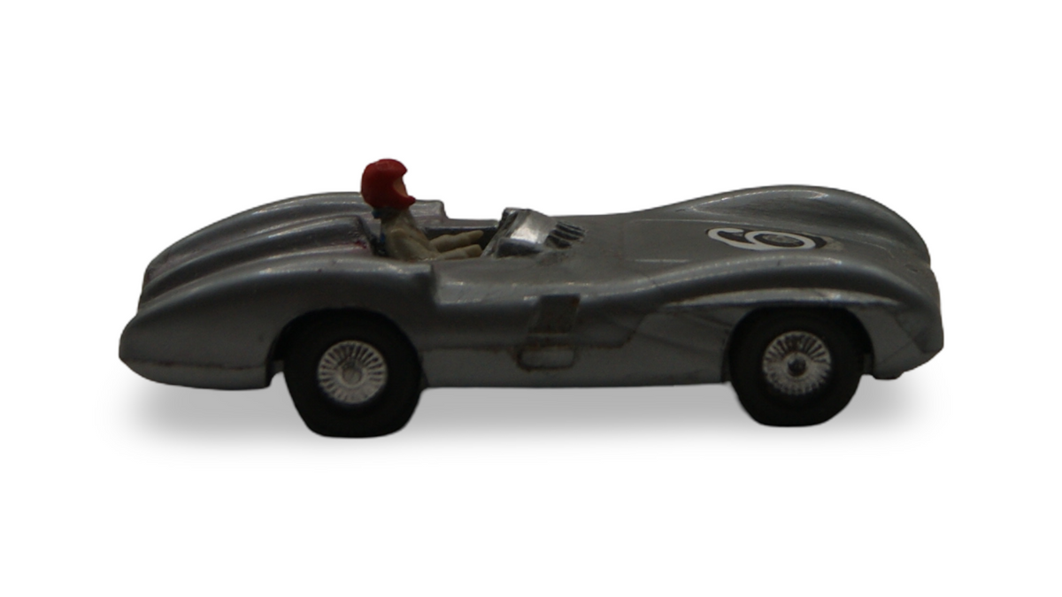 Wiking Mercedes-Benz Silberpfeil Rennwagen #6 1:87 H0 mit Fahrer