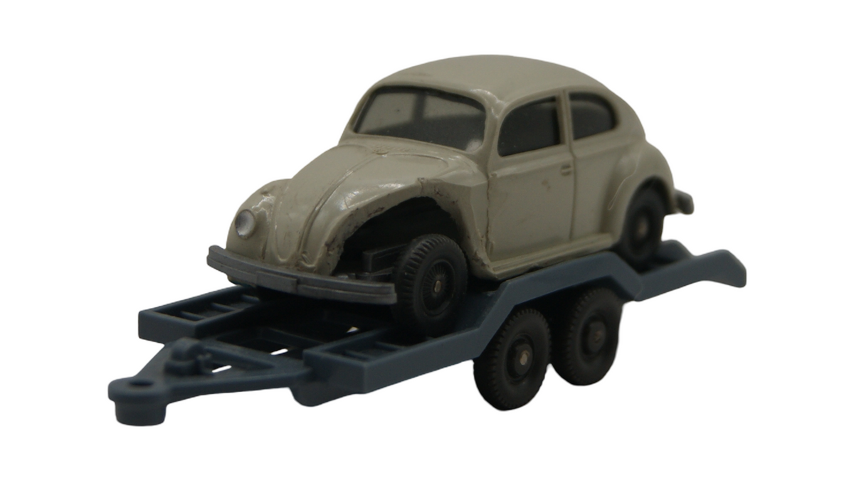 Wiking VW Käfer auf PKW-Transportanhänger 1:87 H0 Eigenbau Werkstatt-Szene