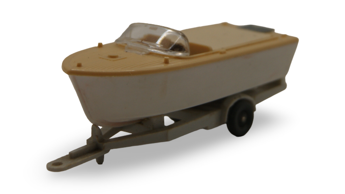 Wiking 0095 Motorboot auf Anhänger 1:87 H0 creme beige Bootsanhänger