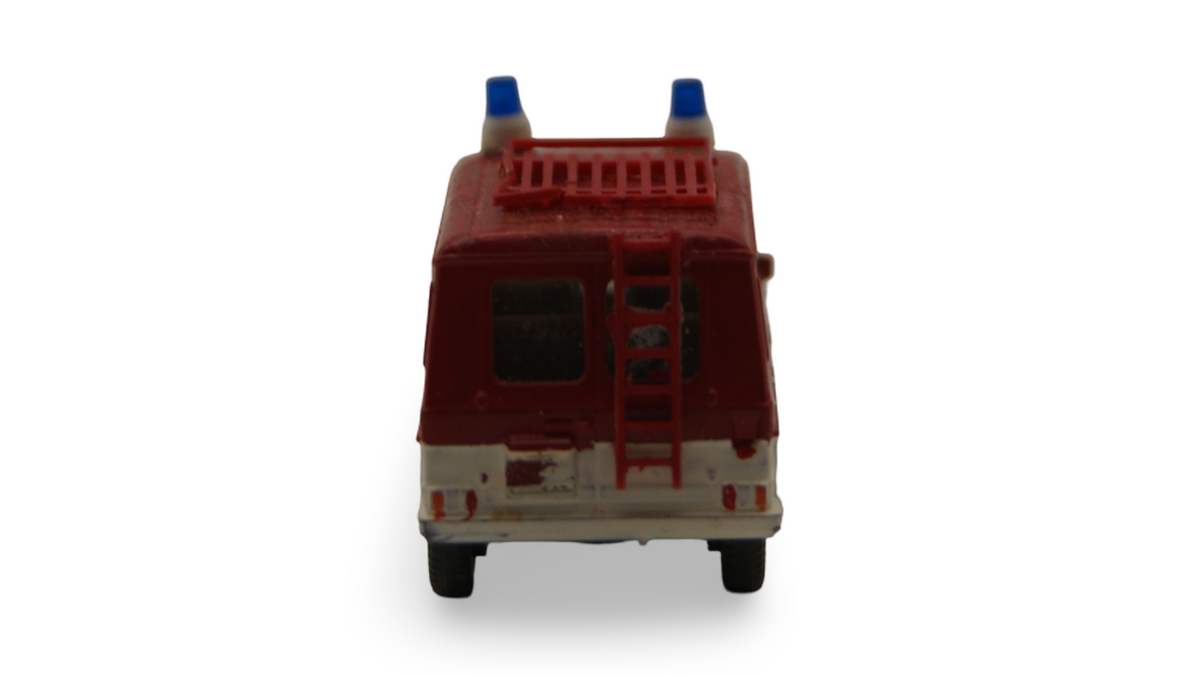Wiking Mercedes-Benz 230 G Feuerwehr VRW 1:87 H0 rot weiß mit 2 Blaulichtern