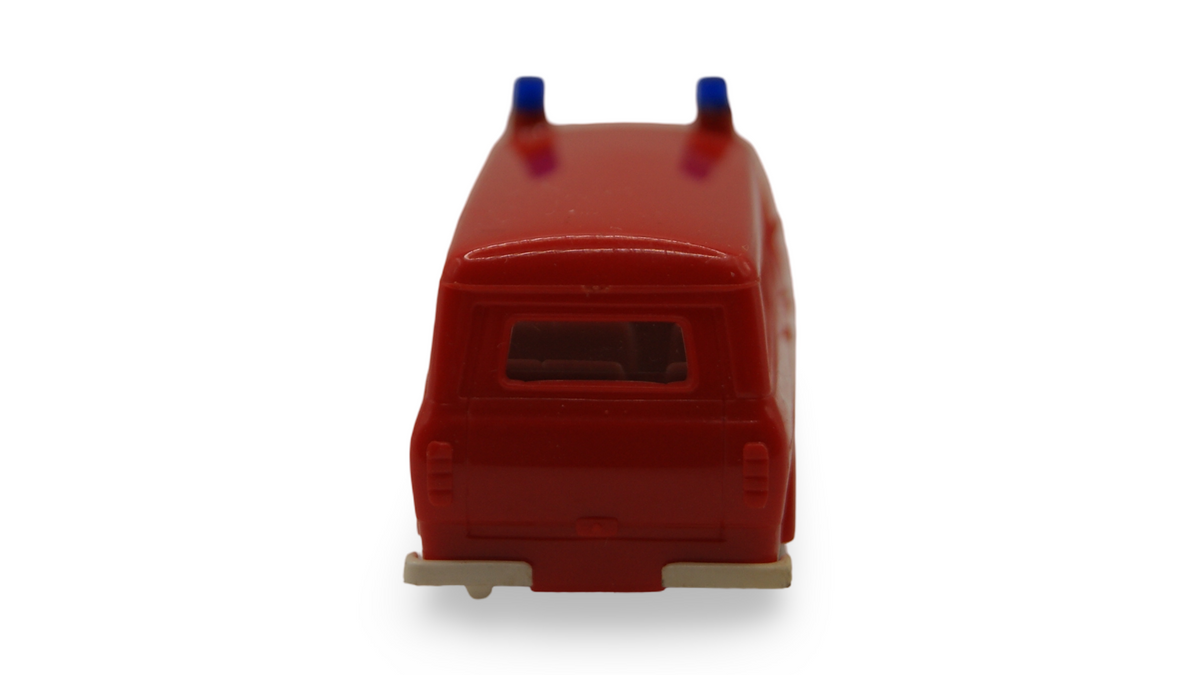 Praliné 2405 Ford Transit Feuerwehr Notruf 112 MTW 1:87 H0