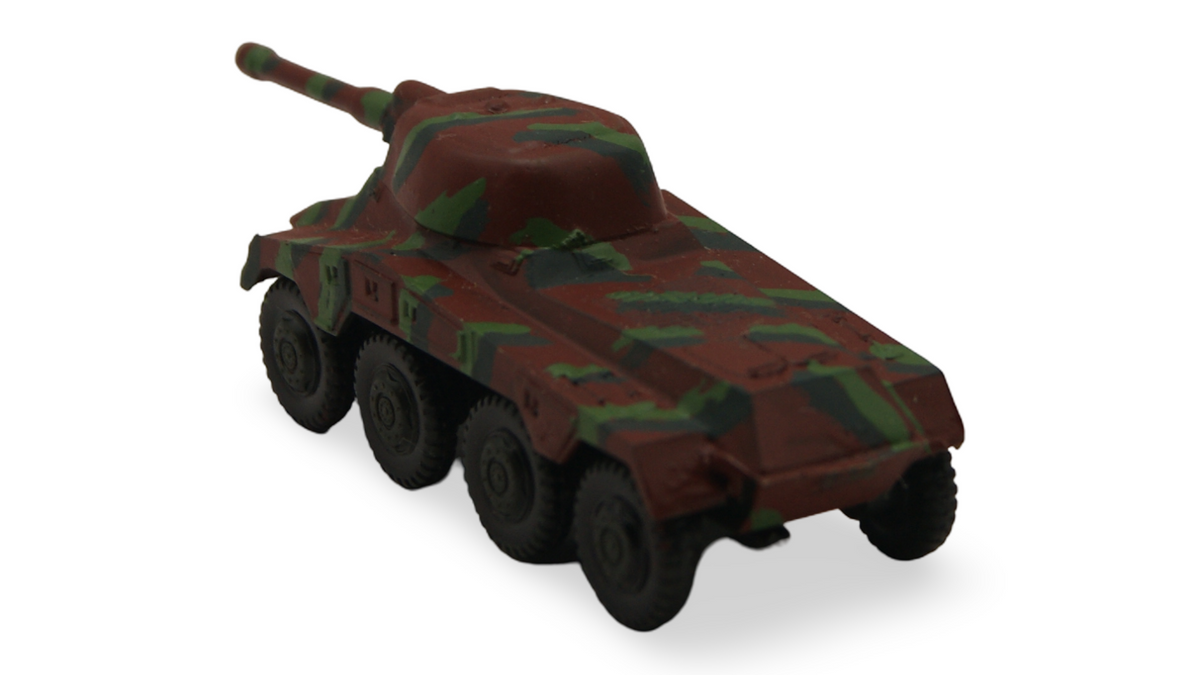 Roco Minitanks Spähpanzer Luchs 8x8 Bundeswehr 1:87 H0 umlackiert
