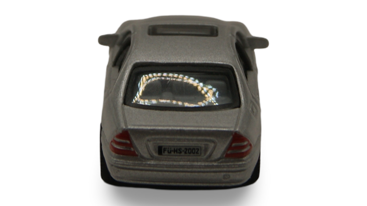 Schuco Mercedes-Benz S-Klasse W220 Limousine Silber H0 1:87