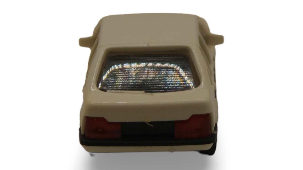 R.M. Mazda 626 Limousine Beige H0 1:87