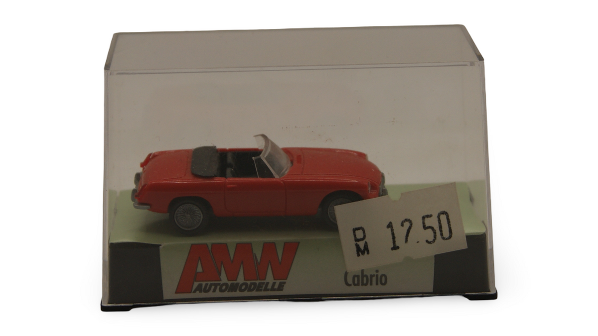 AMW Automodelle MG B Roadster Cabrio rot 1:87 H0 in Vitrine