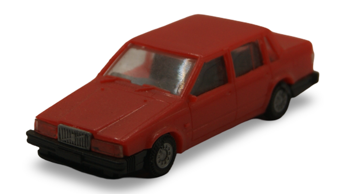 I.M.U. Volvo 760 GLE Limousine rot 1:87 H0
