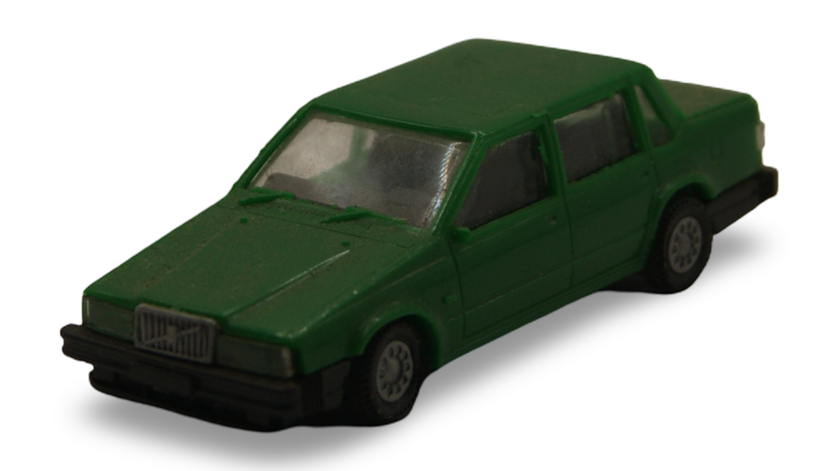 I.M.U. Volvo 760 GLE Limousine grün 1:87 H0