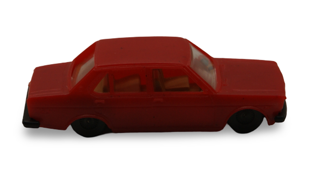 Lima Italy Fiat 131 Mirafiori Limousine rot 1:87 H0 Vintage Modellauto