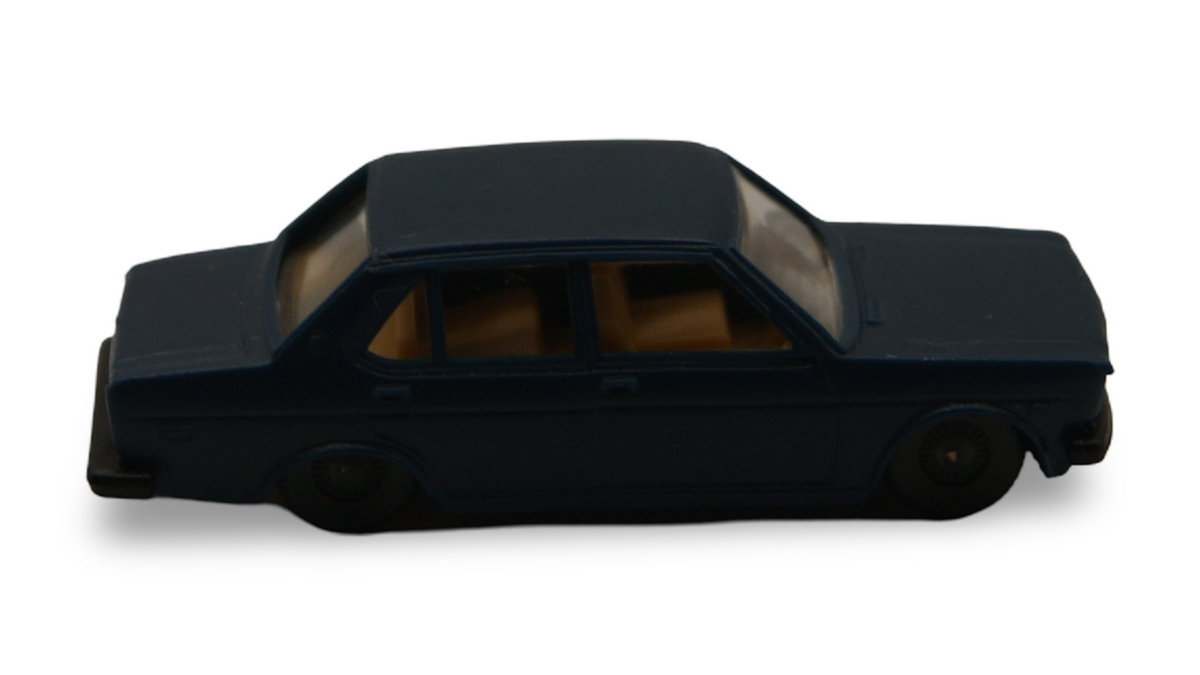 Lima Italy Fiat 132 Limousine dunkelblau 1:87 H0 Vintage Modellauto