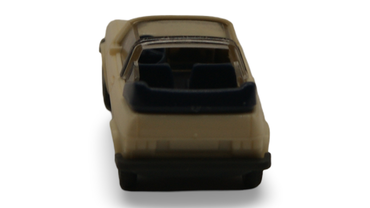 Wiking VW Golf I Cabriolet hellbeige 1:87 H0 Vintage Modellauto