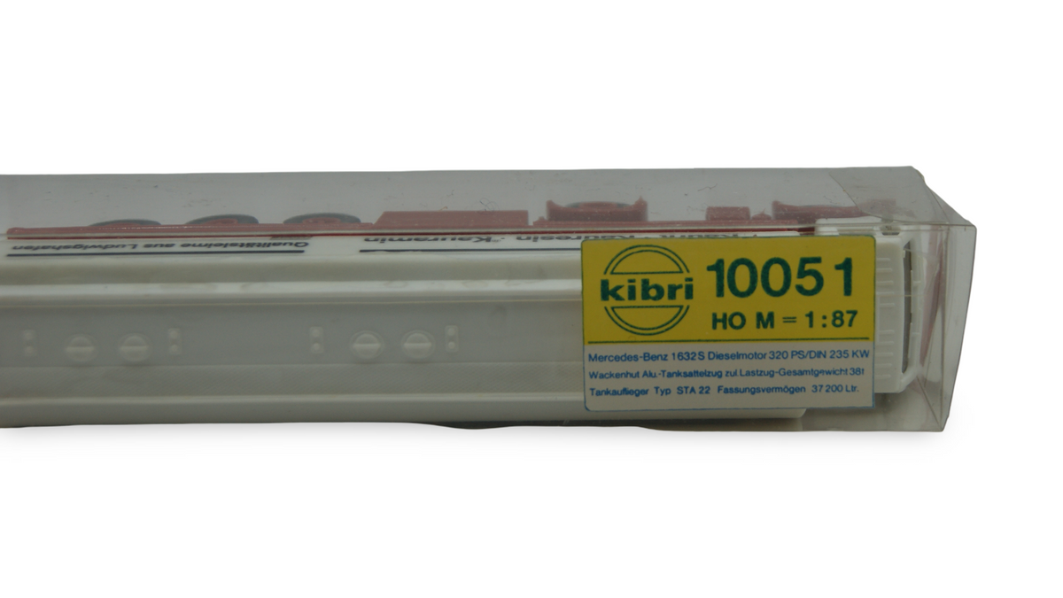 Kibri Mercedes-Benz Tank-Sattelzug BASF Kaurit Kauresin Kauramin H0 1:87 OVP