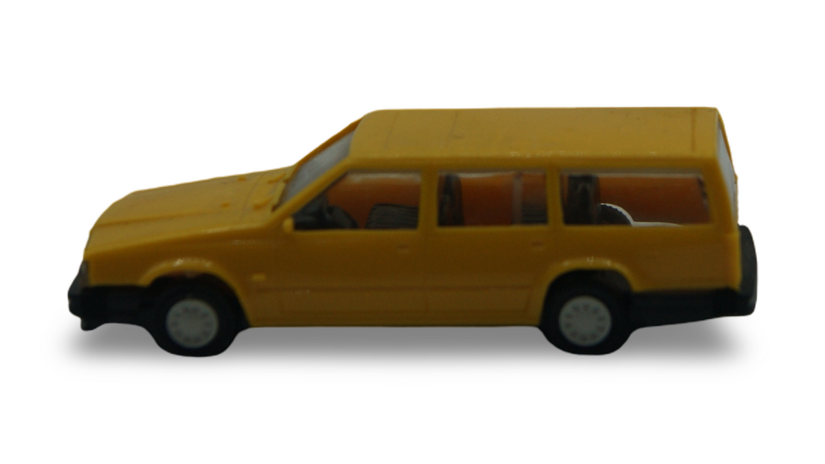 IMU Volvo 760 GLE Kombi gelb H0 1:87