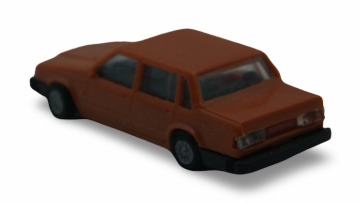 IMU Volvo 760 GLE Limousine braun H0 1:87