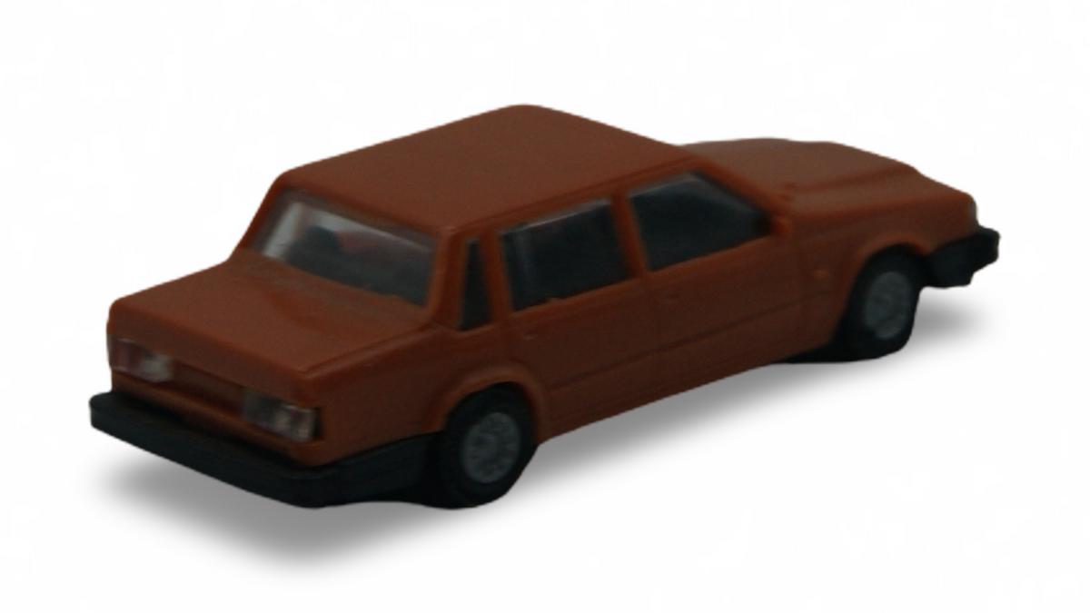 IMU Volvo 760 GLE Limousine braun H0 1:87