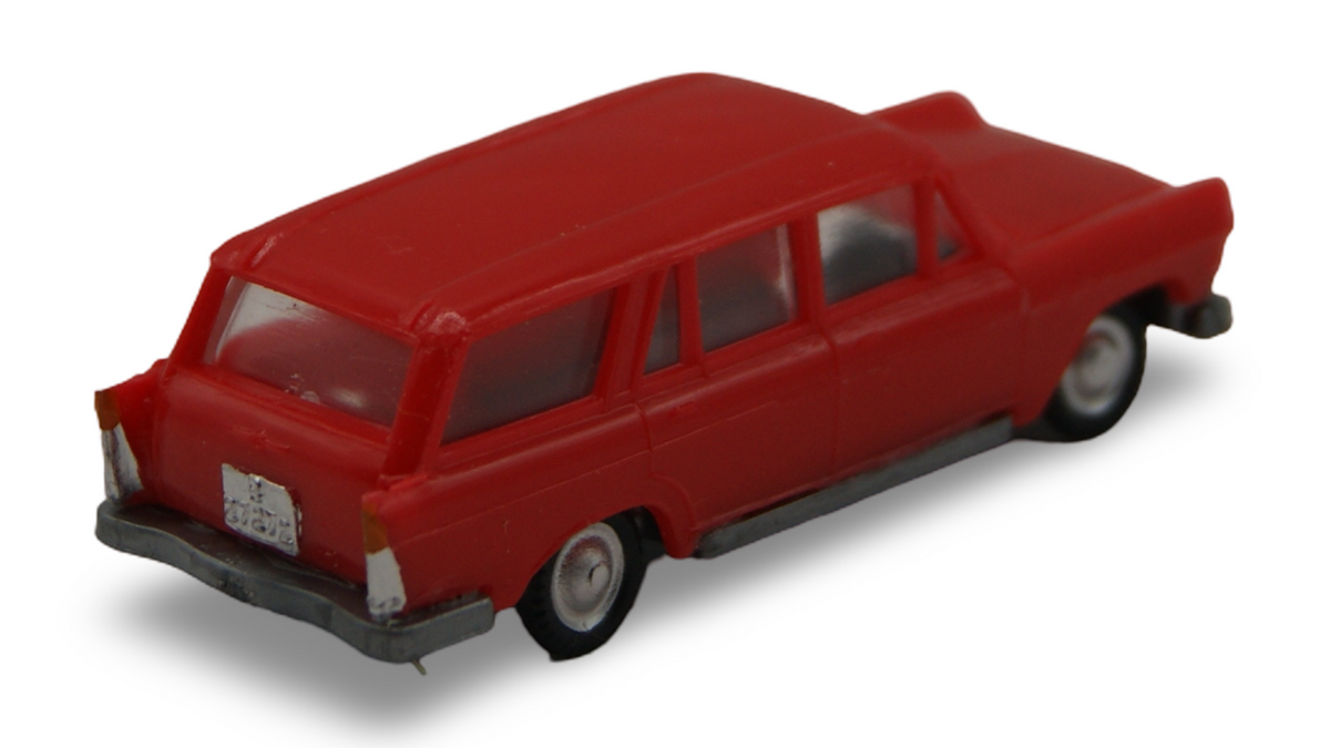 EKO 2035 Fiat 1800 Familiare Kombi Rot 1:87 H0 Vintage Made in Spain