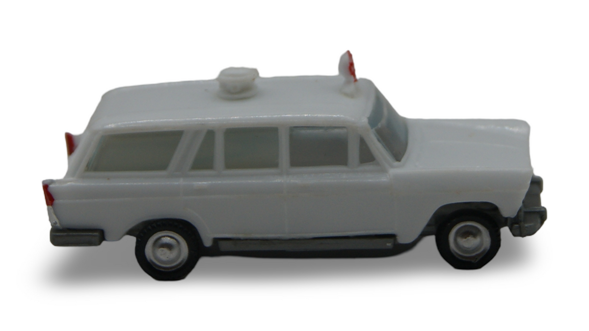 EKO 2041 Fiat 1800 Familiare Ambulanz Weiß 1:87 H0 Vintage Made in Spain