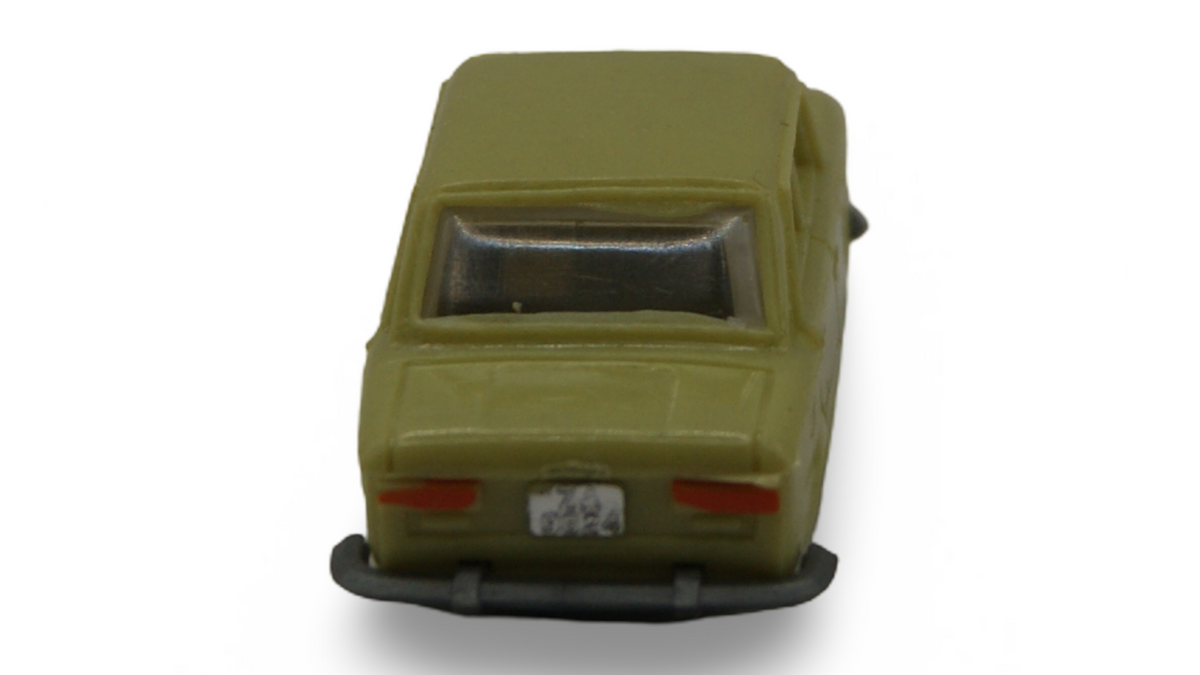 EKO SEAT 124 Limousine Beige 1:87 H0 Vintage Modellauto Made in Spain