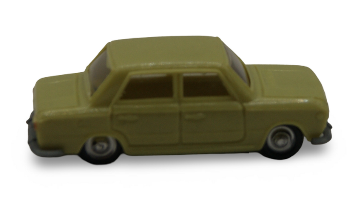 EKO SEAT 124 Limousine Beige 1:87 H0 Vintage Modellauto Made in Spain